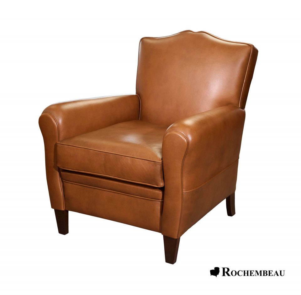 37 Fauteuil 164 petit moustache 1467 Fauteuil Club petit Moustache marron Rochembeau01.jpg