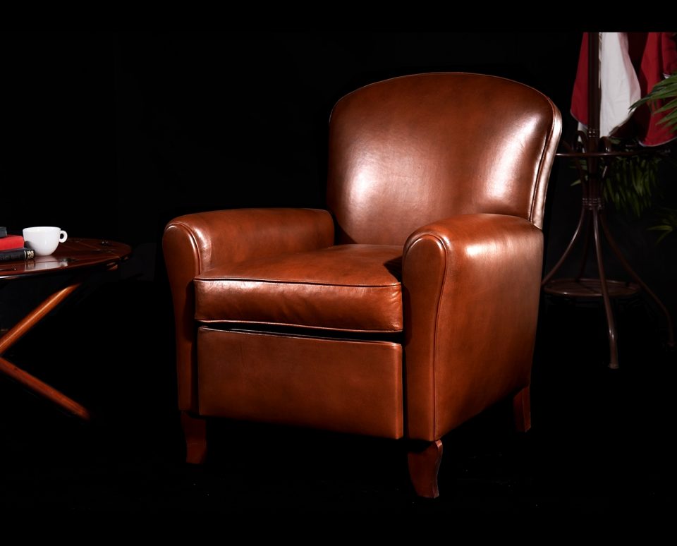 Fauteuil-Club-cuir-Rochembeau-01.jpg