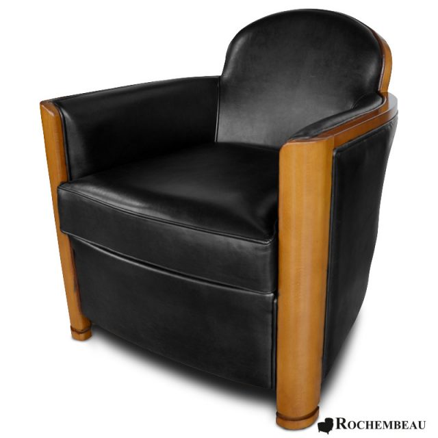 Fauteuil club Cardigan noir brillant.jpg